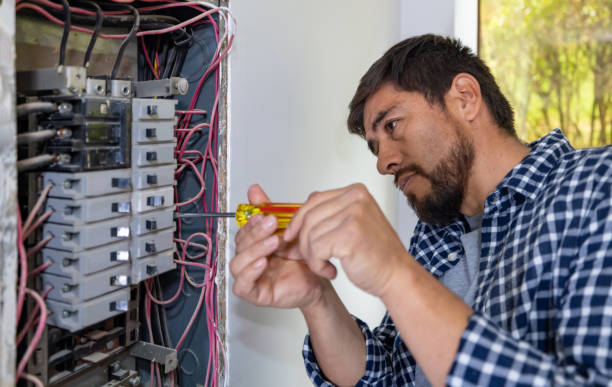 Best Emergency Electrician Near Me  in Lake City, FL